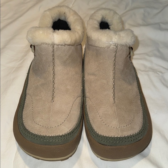 Merrell -Tibet Taupe Suede Ankle Boots Women’s Size 9 1/2 Polartec Fleece EUC - Picture 2 of 16